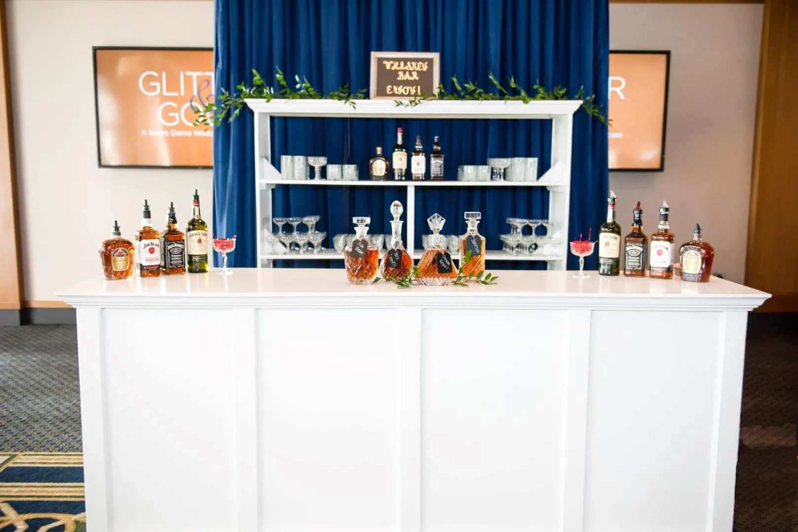 white bar
