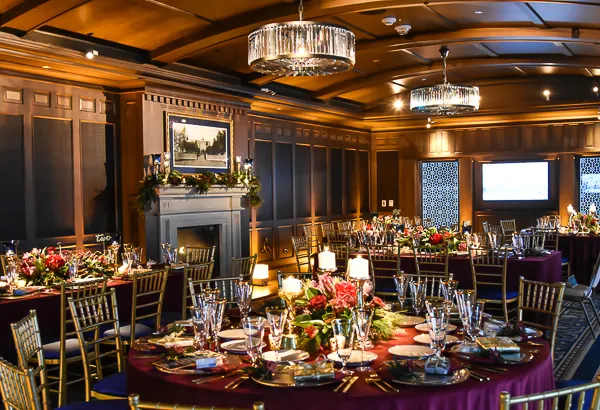 how-to-plan-an-unforgettable-office-holiday-party-2 Holiday Party at Notre Dame