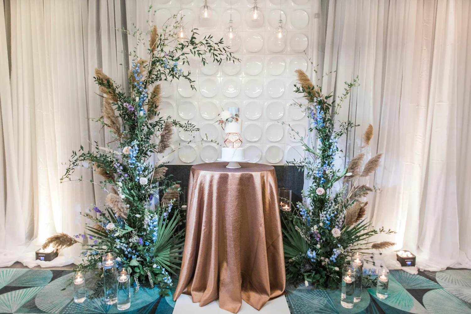 something-old-and-something-new-6 Modern and vintage wedding design